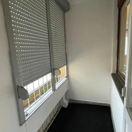 Stan Na Dan Lara Apartment *